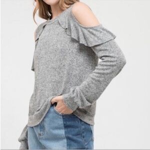 Bnwt gap gray heathered cold shoulder long sleeve shirt